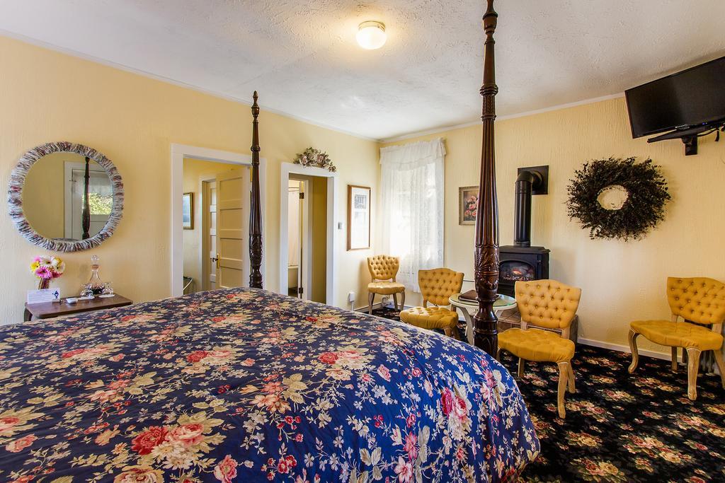 ست. هيلينا Shady Oaks Country Inn المظهر الخارجي الصورة