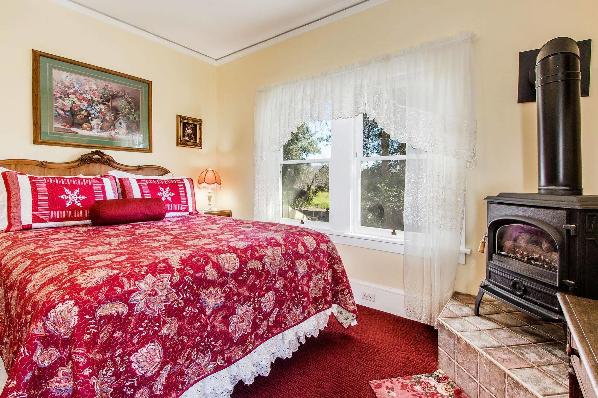 ست. هيلينا Shady Oaks Country Inn المظهر الخارجي الصورة