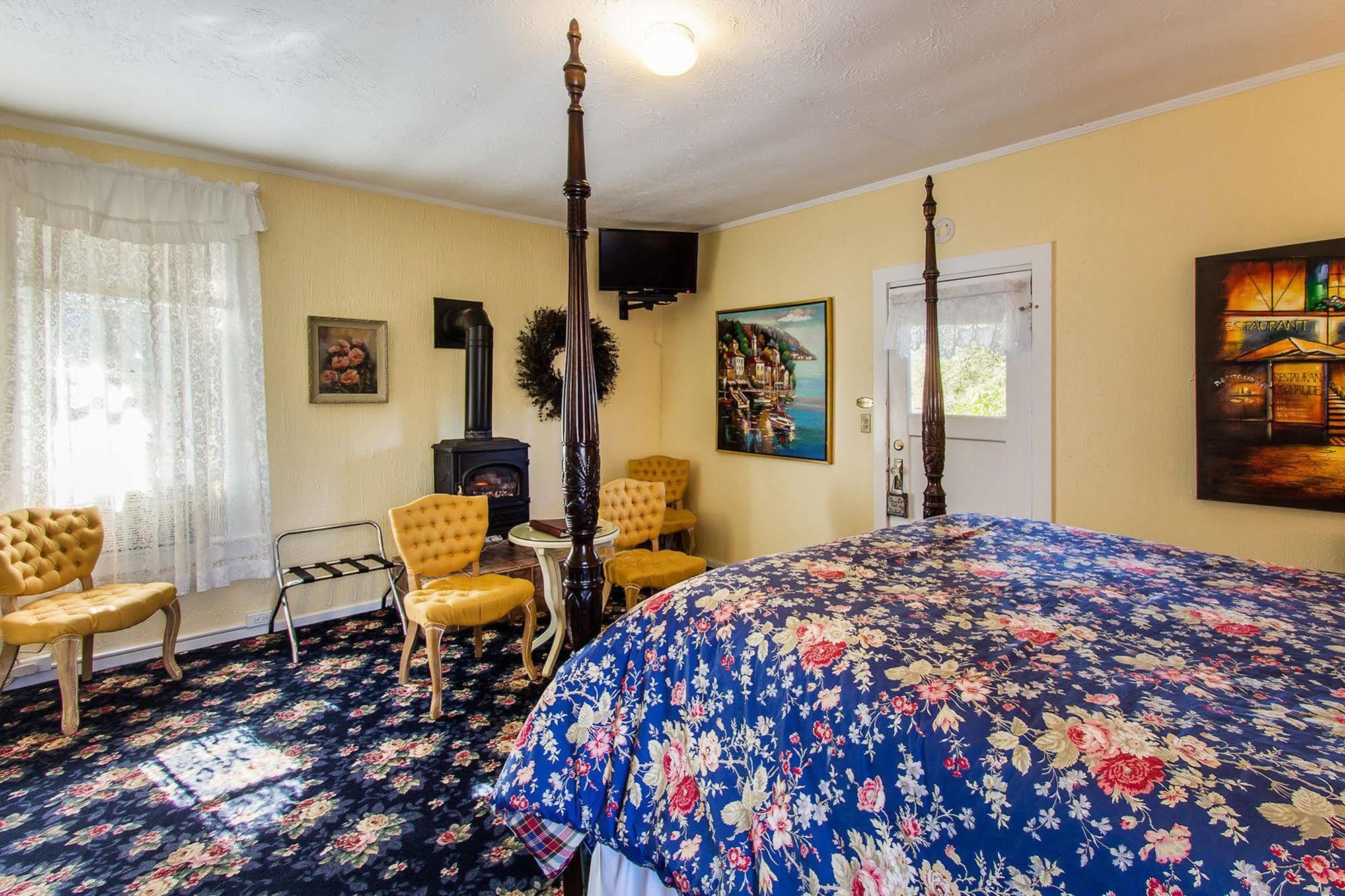 ست. هيلينا Shady Oaks Country Inn المظهر الخارجي الصورة