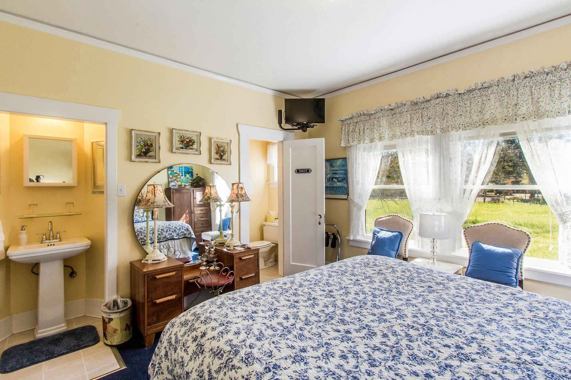 ست. هيلينا Shady Oaks Country Inn المظهر الخارجي الصورة